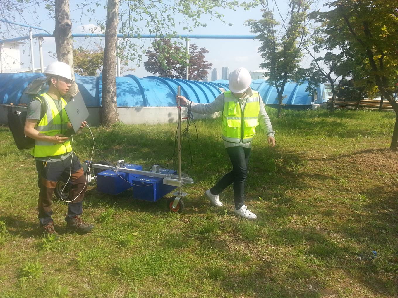 mid-GPR-outside2